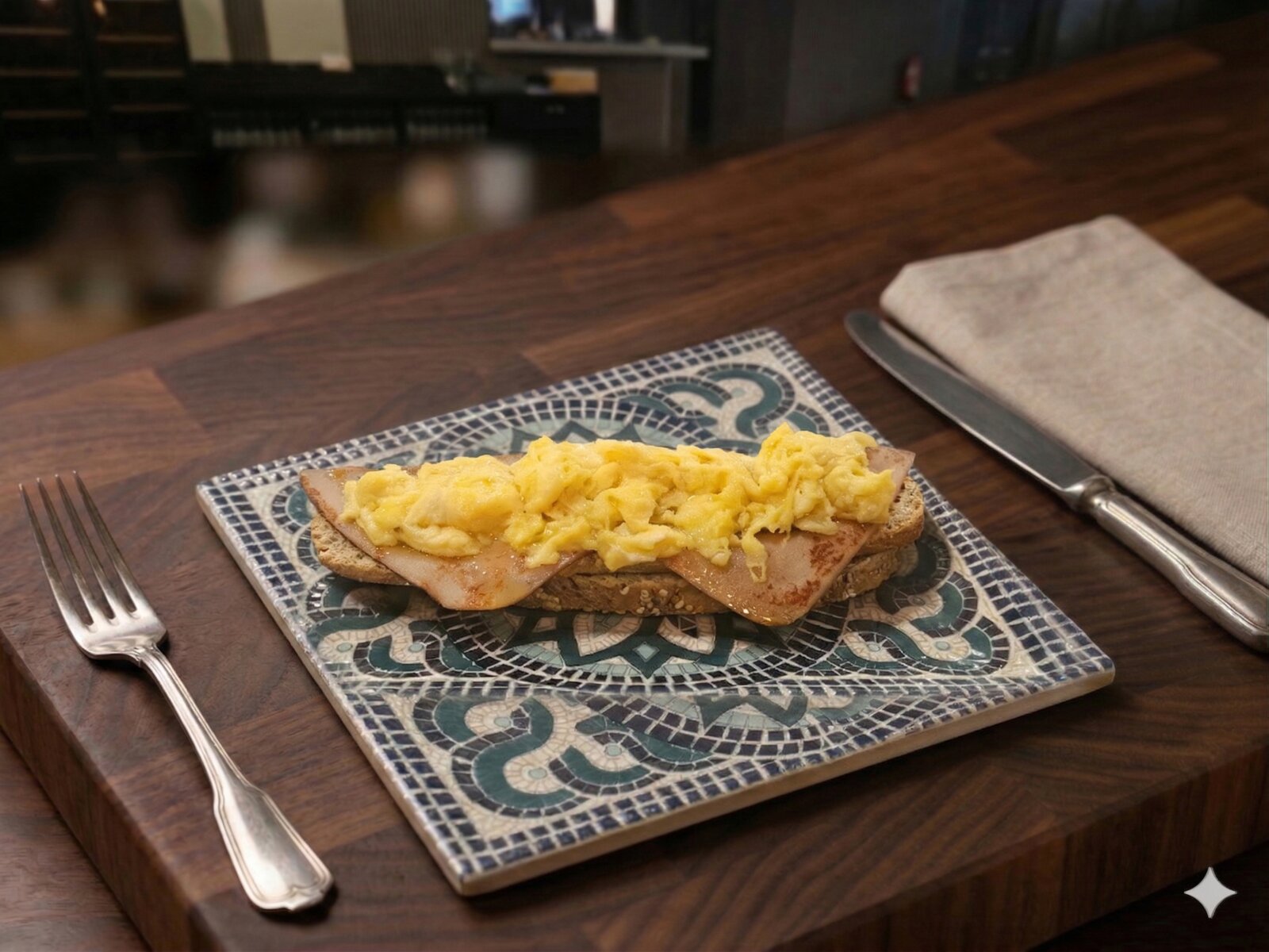 Tosta de pavo y huevo